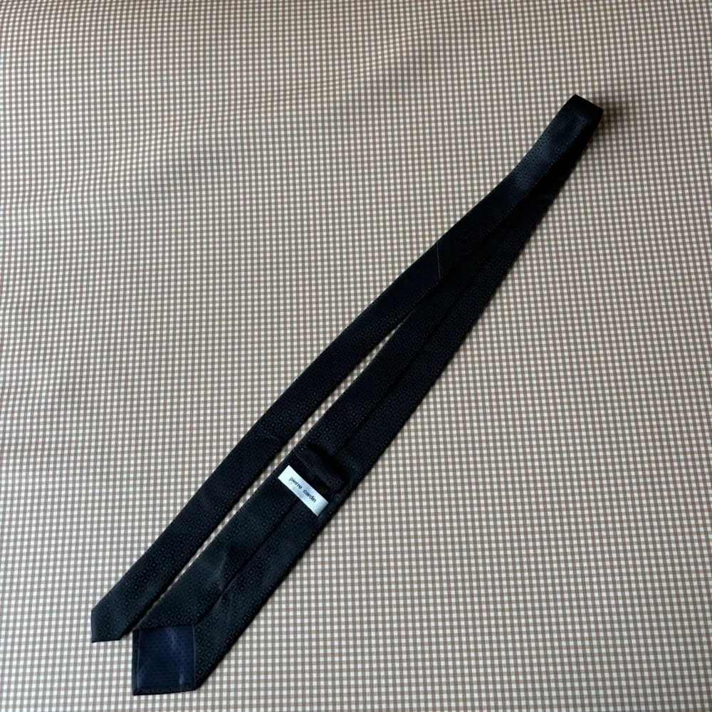 Pierre Cardin‎ men’s tie
